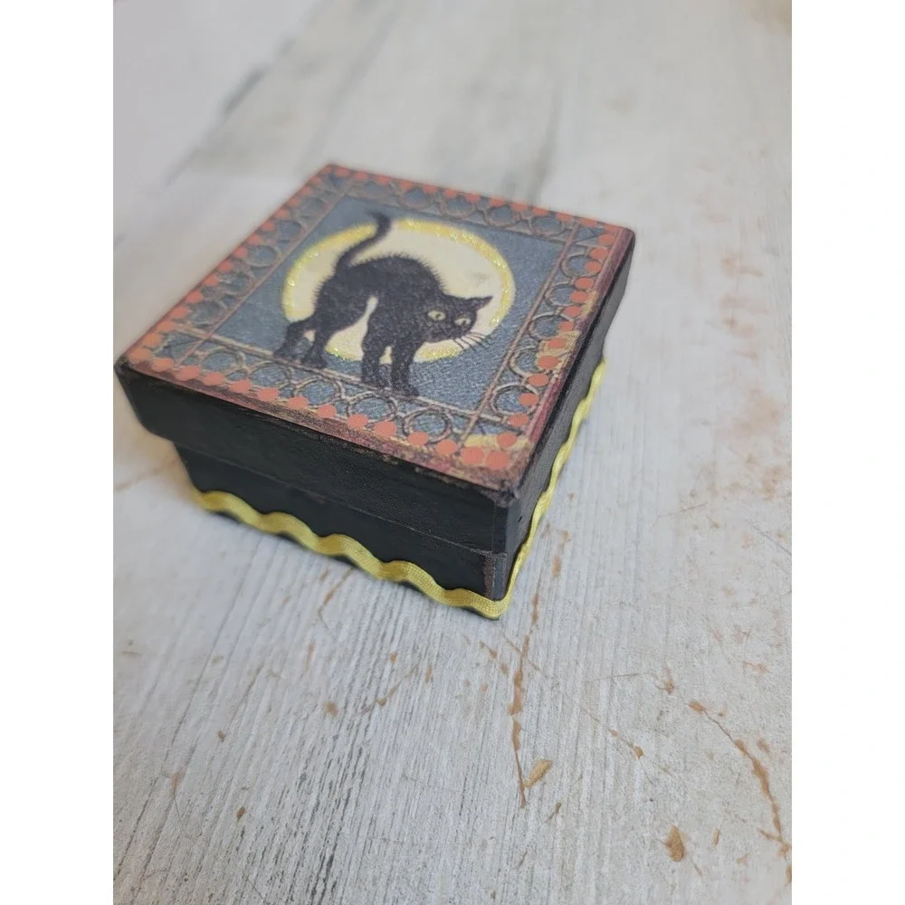 Mini primitive black cat cardboard Halloween box trinket Unique Home